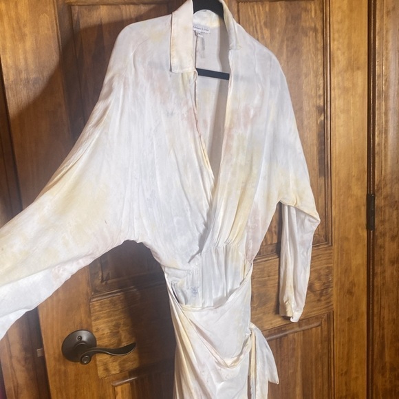 Young Fabulous & Broke tie dye faux wrap mini midi dress batwing sleeves sz S - Picture 17 of 17